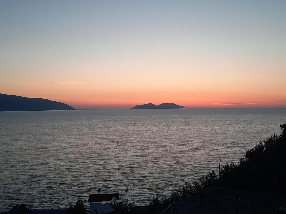 Flower Hill Vlorë Exterior foto